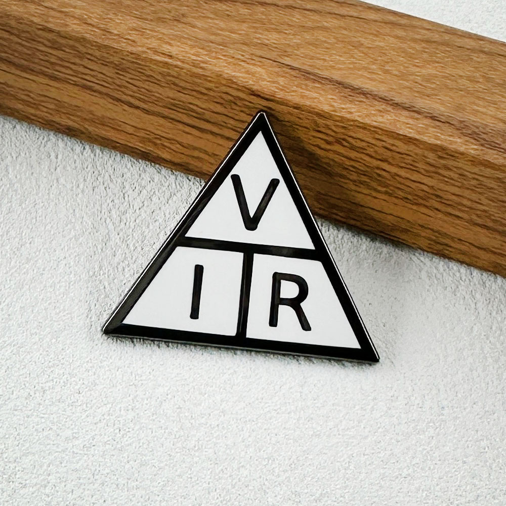 Ohm'S Law Triangle Brooch Phys - Embroidery Initials recension och pris