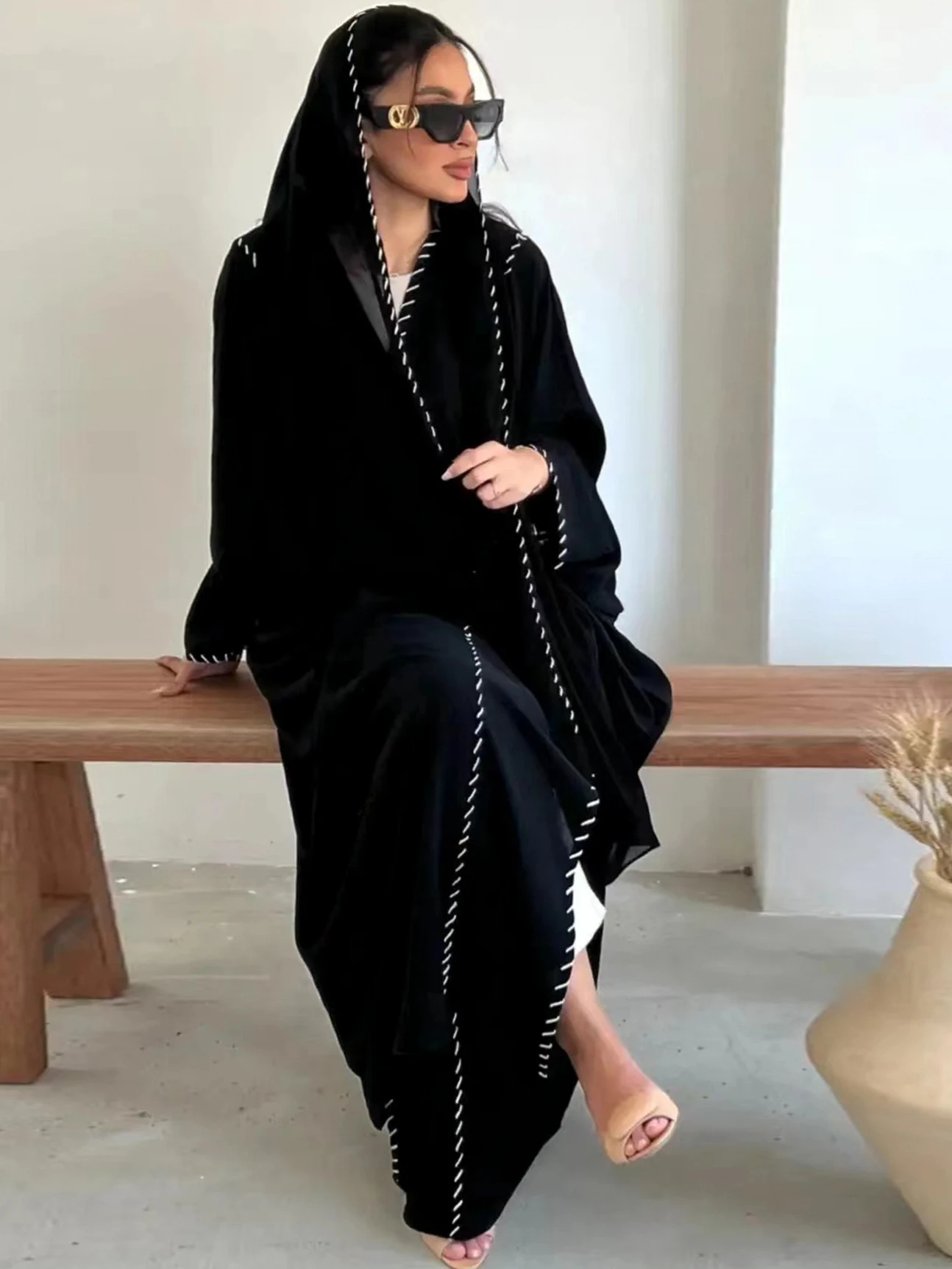 Muslim Women Abaya with Scarf  - Embroidery Kaftan recension och pris
